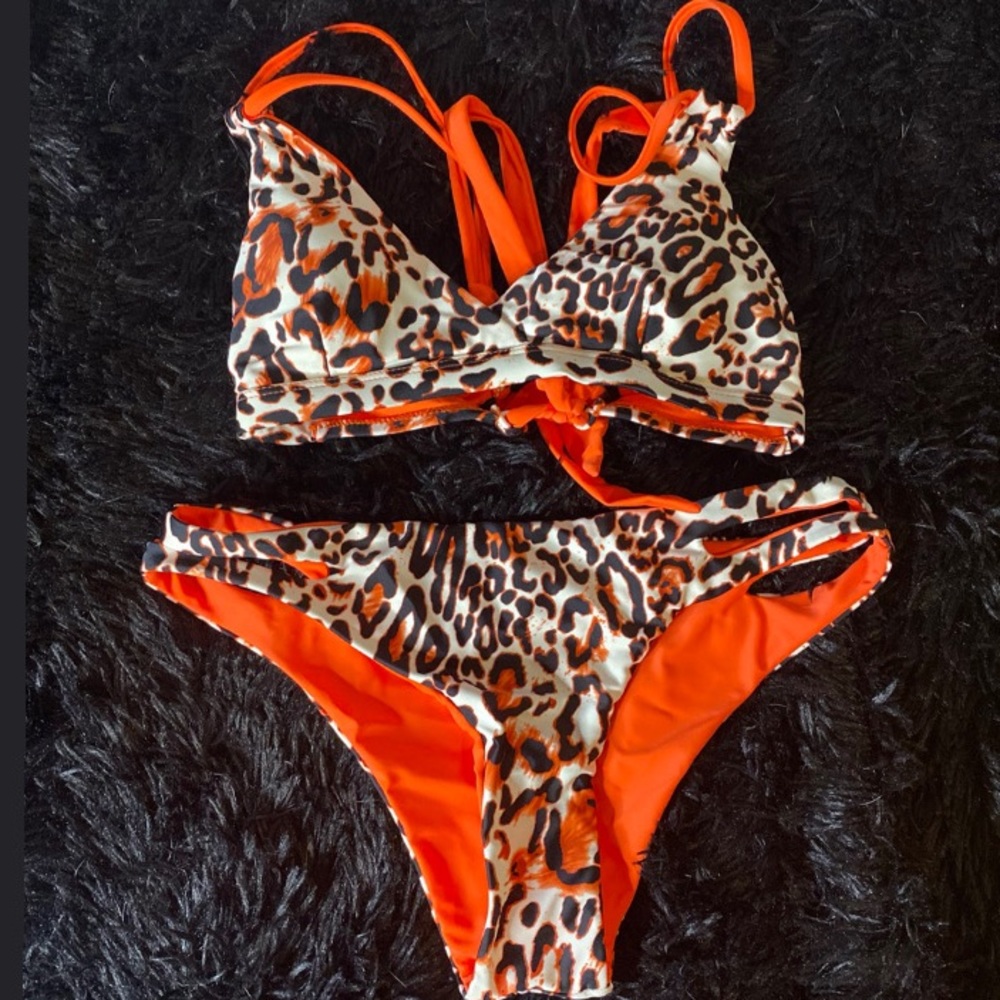 CUPSHE LEOPARD BIKINI